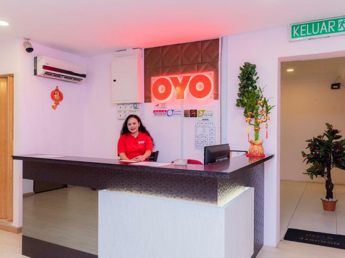 Oyo 44026 98 Hotel Τζόχορ Μπάχρου Εξωτερικό φωτογραφία